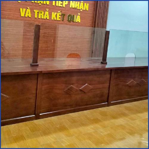 Bàn quầy giao dịch